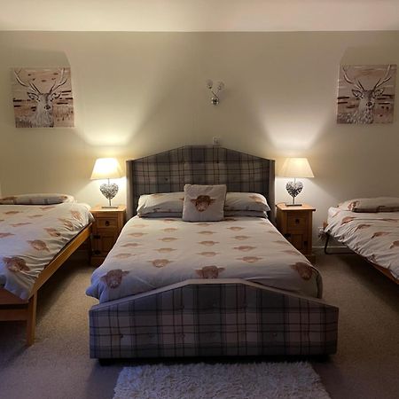 Charleston Apartment Self Catering 5 Min Drive From Town Centre インヴァネス エクステリア 写真
