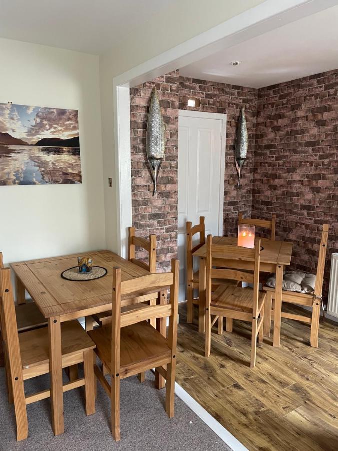 Charleston Apartment Self Catering 5 Min Drive From Town Centre インヴァネス エクステリア 写真