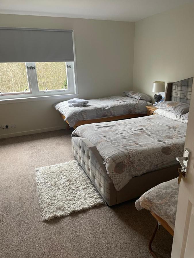 Charleston Apartment Self Catering 5 Min Drive From Town Centre インヴァネス エクステリア 写真